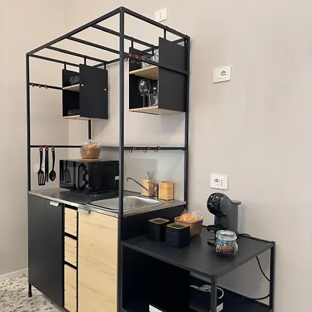 Landlord 8 - Finestra Sulla Cattedrale 招待所 巴里