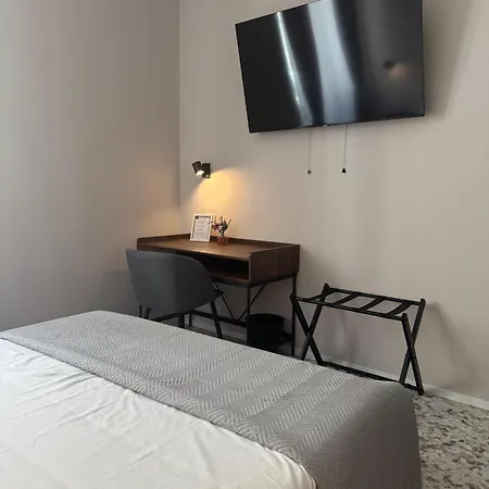 Landlord 8 - Finestra Sulla Cattedrale 3* 巴里