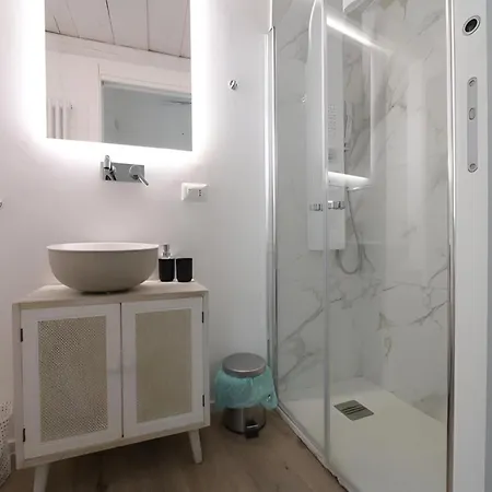 Landlord 8 - Finestra Sulla Cattedrale بيت ضيافة *
