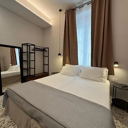 Landlord 8 - Finestra Sulla Cattedrale * باري