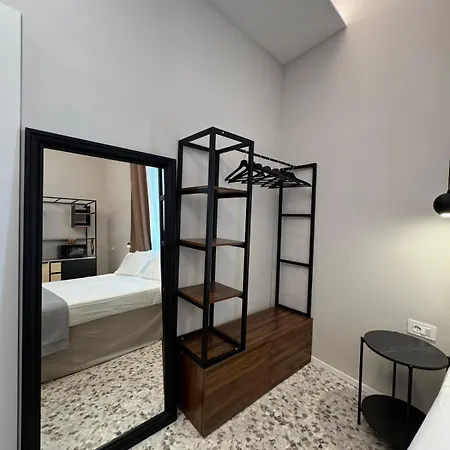 Landlord 8 - Finestra Sulla Cattedrale בית הארחה 3*