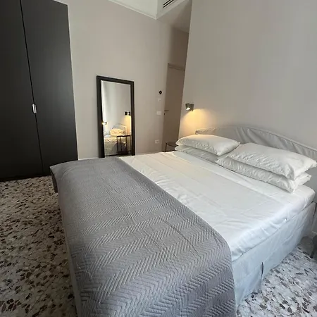 Landlord 8 - Finestra Sulla Cattedrale Guest house 3*