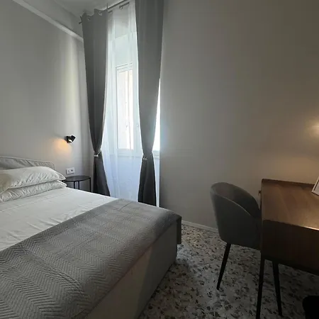 Landlord 8 - Finestra Sulla Cattedrale Guest house Bari