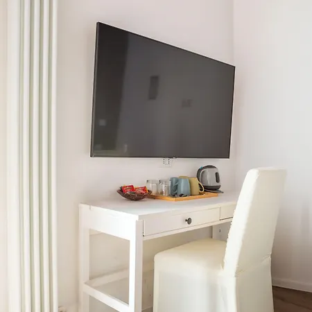Landlord 8 - Finestra Sulla Cattedrale Гостьовий будинок 3*