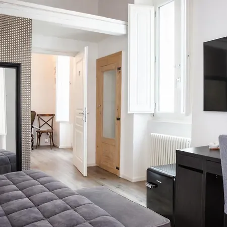 Landlord 8 - Finestra Sulla Cattedrale 3*