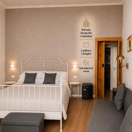Landlord 8 - Finestra Sulla Cattedrale Affittacamere Bari
